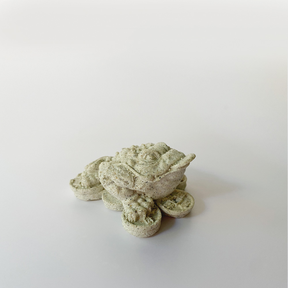 Feng Shui Frog Decor